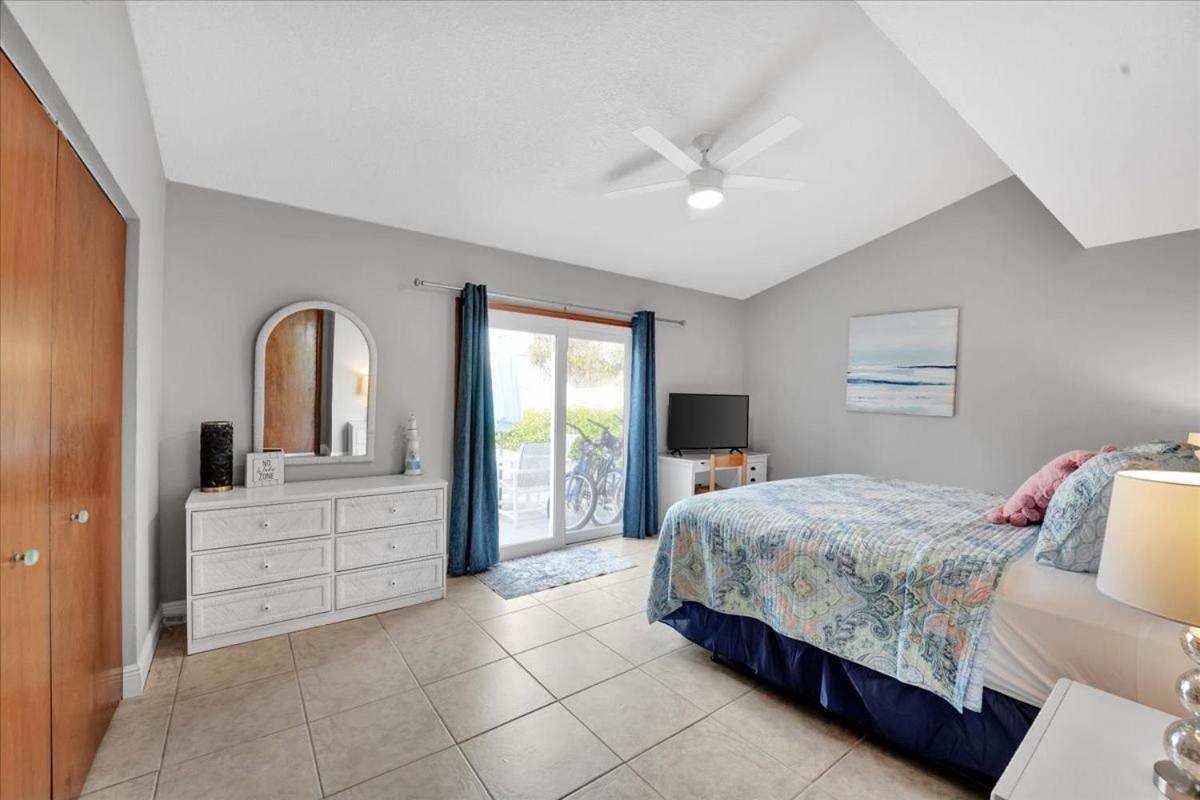 House Retreat * Cape Canaveral